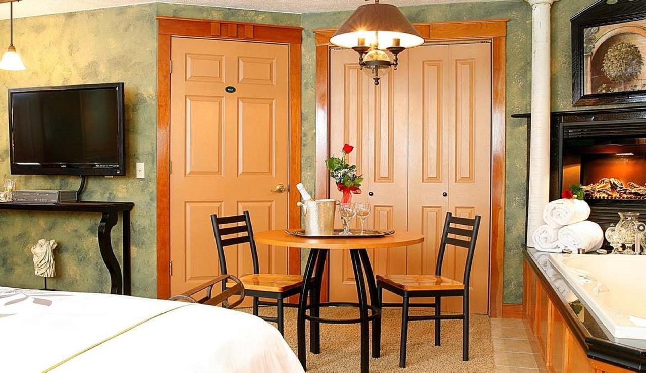 غراندفيل Prairieside Suites Luxury Bed & Breakfast المظهر الخارجي الصورة