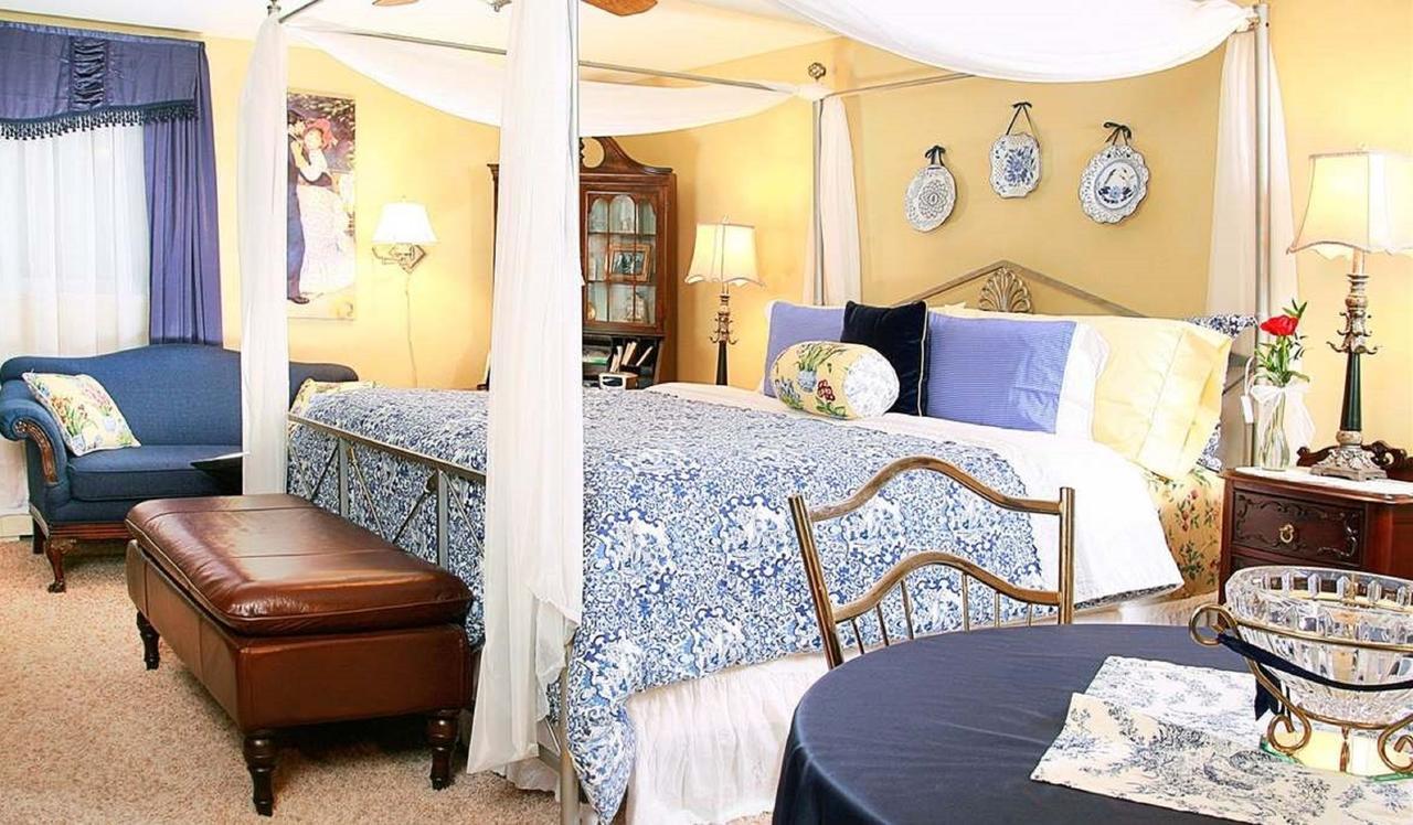 غراندفيل Prairieside Suites Luxury Bed & Breakfast المظهر الخارجي الصورة